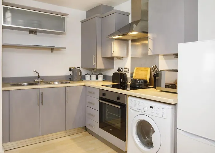 Dom wakacyjny 1 Liber House With Free Onsite Parking